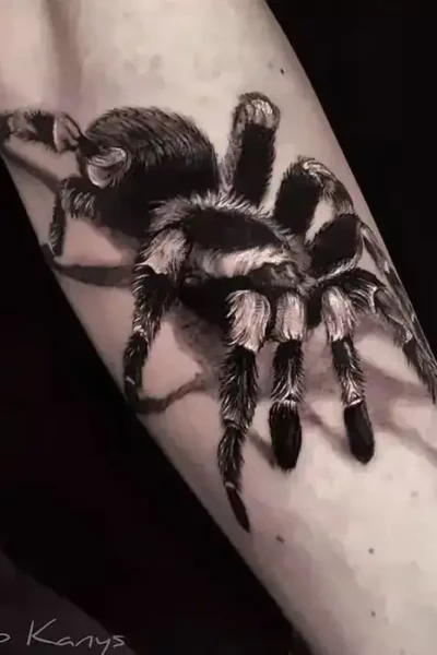 Blackwork-Tattoos-1