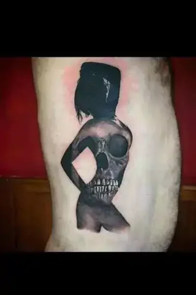 Totenkopf-Tattoos-2